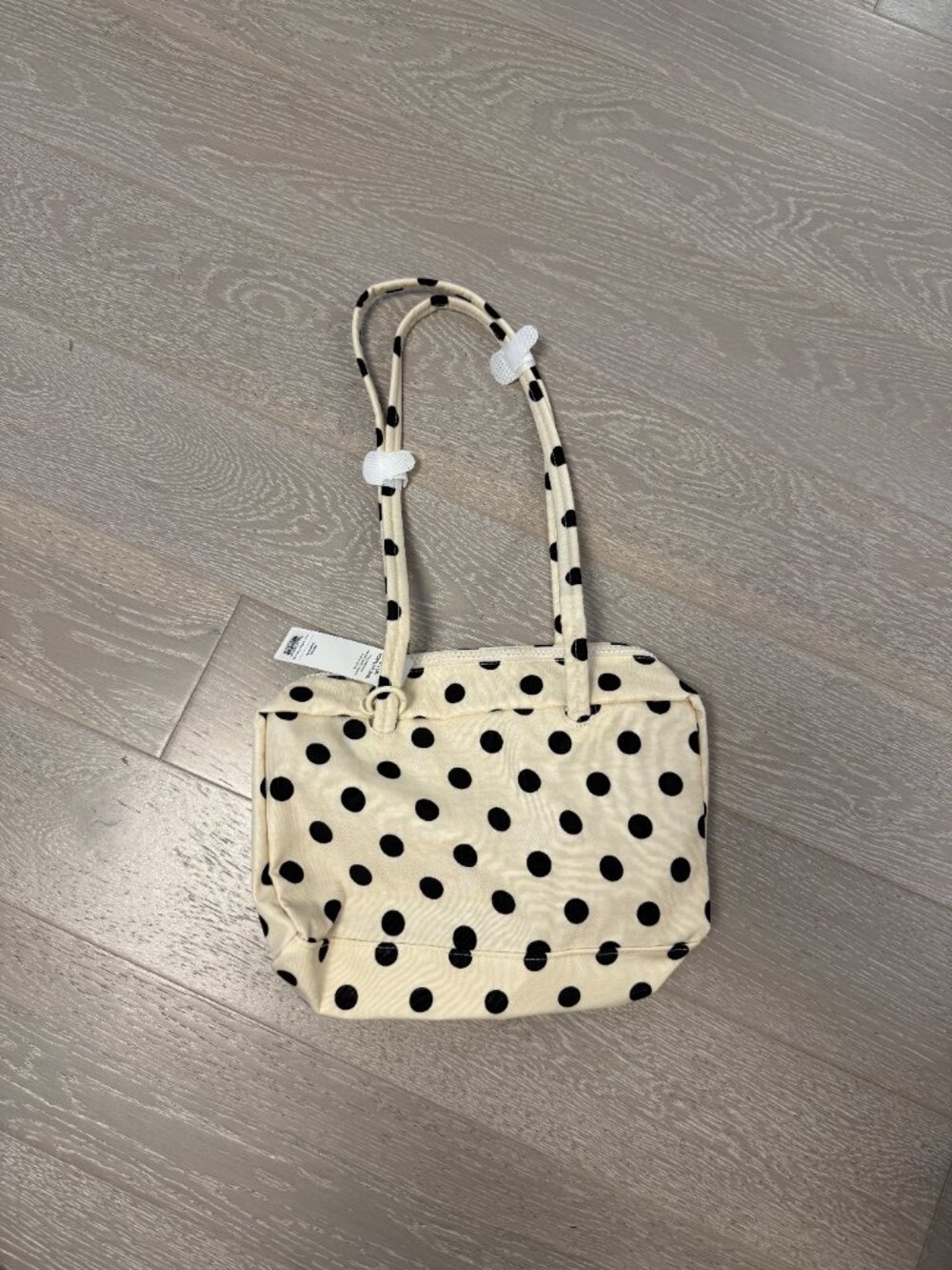 NWT BAGGU Nylon Bowler Bag Cream + Black Polka Dot - UO Exclusive - Picture 2 of 4